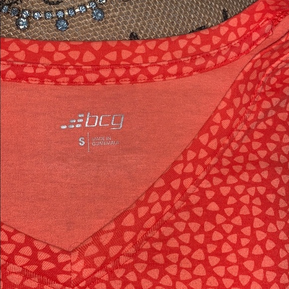 BCG | V-neck Tee - Picture 5 of 5